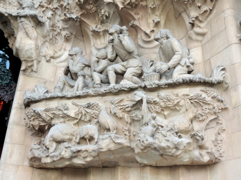 Sagrada Familia, Fasada Narodzenia Pańskiego, Portal Miłosierdzia, pasterze