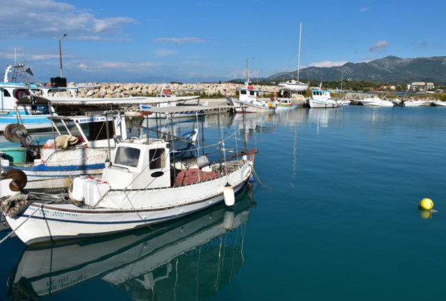 korfu wakacje noclegi tanio marina