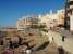 Plaża w popularnym kąpielisku Marsalform nie zachęca do wypoczynku