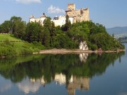 Zamek w Niedzicy nad Zbiornikiem Czorsztyńskim
