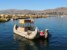 jezioro titicaca zdjęcia - jedna z pływających wysp na jeziorze Titicaca