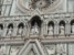 florencja foto - bogato rzeźbiona fasada katedry